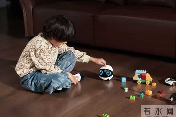 深圳硬件公司做AI陪伴机器人，拿下红杉投资，用户量破百万｜Insight全球