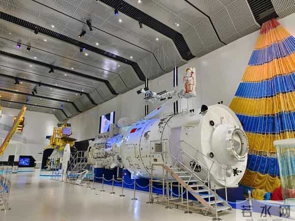 年产1000颗卫星！中国卫星超级工厂落户文昌，超20家企业签约入驻