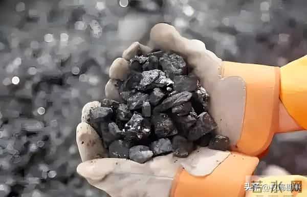 不怕中国!日本发现深海6000米稀土矿脉,高市手下叫嚣超中国20倍