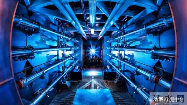 2030年点亮终极能源！美砸百亿难追中国？全球80%关键材料已垄断