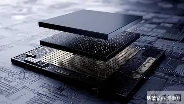 黄仁勋硬刚美国！绝不卖给中国劣质芯片，只因中国手握王牌