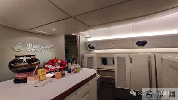 首测全球最长航线，挑战飞机上度过26小时