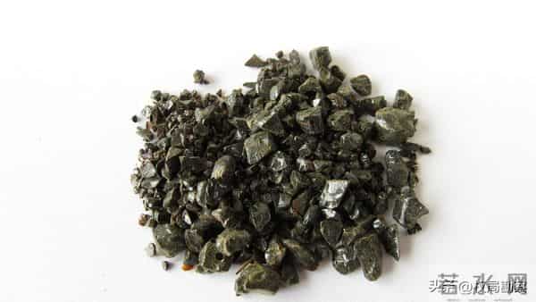 不怕中国!日本发现深海6000米稀土矿脉,高市手下叫嚣超中国20倍