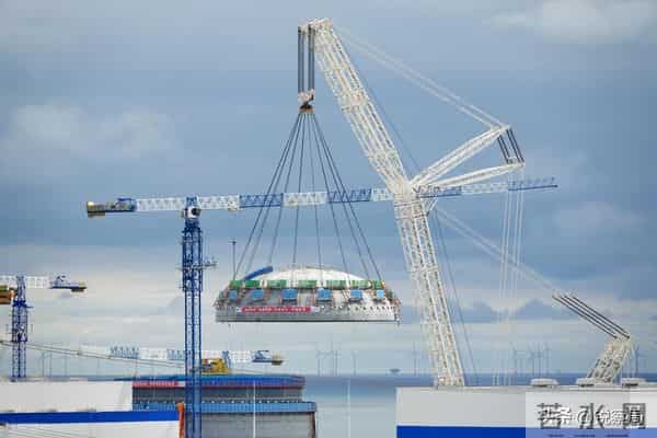 美国50年砸钱无果，中国14年搞定用钍发电，解锁戈壁能源密码