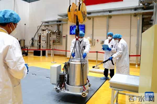 美国50年砸钱无果，中国14年搞定用钍发电，解锁戈壁能源密码