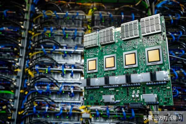 谷歌TPU遭遇扩张瓶颈:先进封装成最大掣肘,算力虽强却难交付?