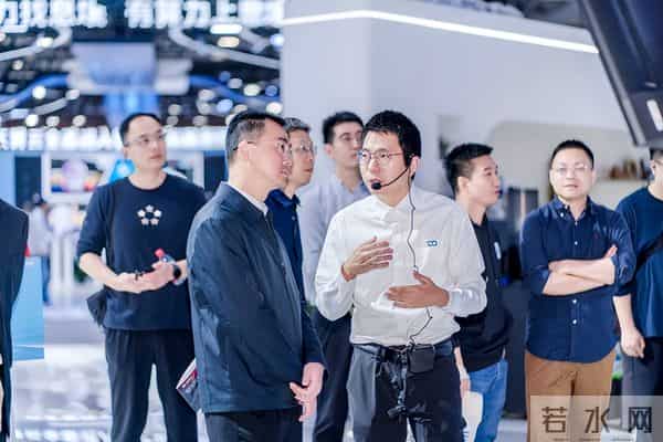 2025数智科技生态大会｜中电信量子集团盛装亮相