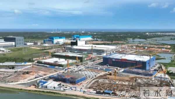 海南文昌“卫星母厂”投产！年产千星+火箭回收，中国版星链提速