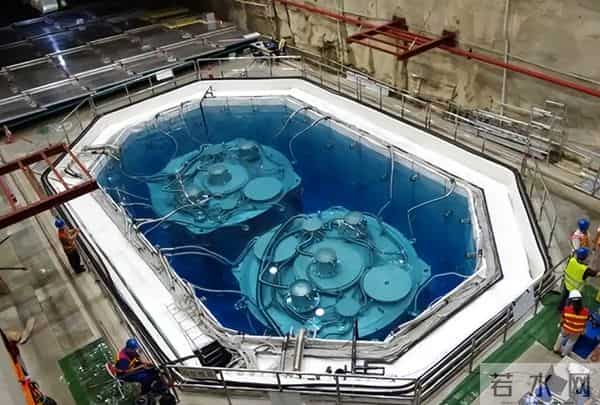 能源格局要变天!美国啃了50年的硬骨头,中国在戈壁滩拿下了