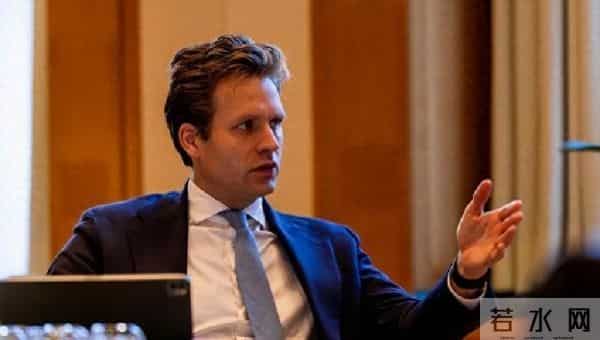 荷兰部长坦承破防：未料中方断供七成汽车芯片，直言措手不及