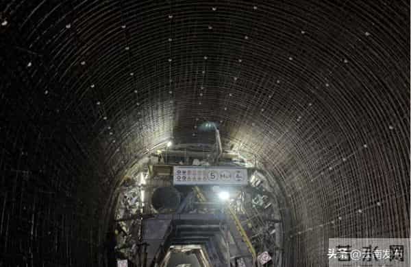 滇中引水工程楚雄段首个标段隧洞衬砌施工全部完成