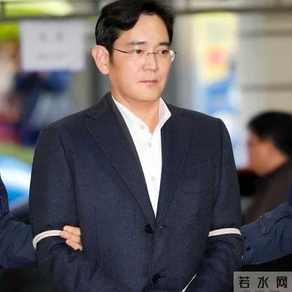 不准踏入中国市场一步？我国下达“逐客令”，三星绝望：放过我们