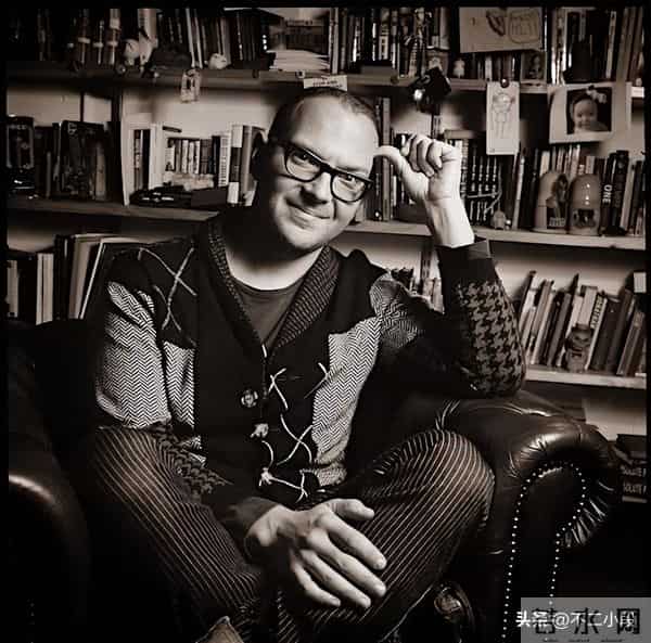 AI 的真相:不是技术革命,而是为资本续命