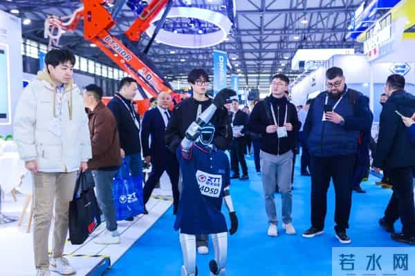 绿色科技智领深蓝-中天科技携海洋能源新技术亮相2025海事展