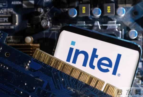 英特尔被美国政府“接盘”：从芯片霸主到靠89亿续命，败在哪？