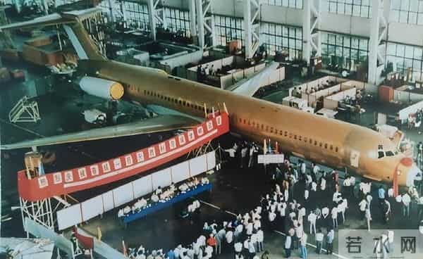 1985年，一个误判让中国付出上万亿代价，一代巨星也因此含恨而终