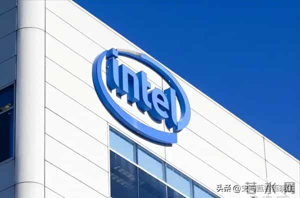 75岁芯片大佬潜逃美国！带核心技术机密，中国半导体暗战再添变数