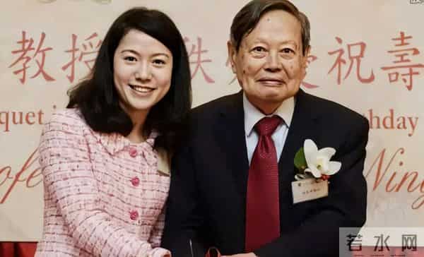 翁帆首次发声追忆杨振宁，数次哽咽，泣不成声，继子杨光诺没说错