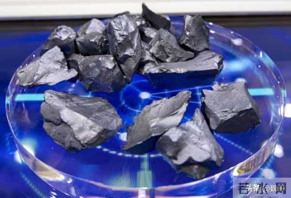 日本报复升级？高市拟颁禁令：一类关键产品，坚决不准卖给中国