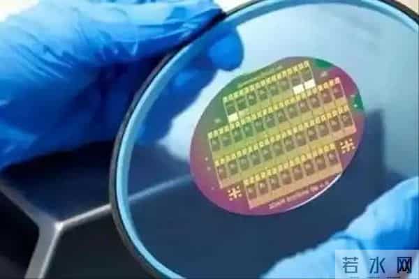 高市准备出王牌：或禁止对华出售半导体制造关键材料