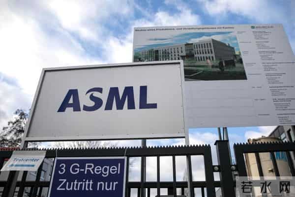 “咬死”ASML,禁止维修光刻机只是开始,轮到中国工程师头疼了!