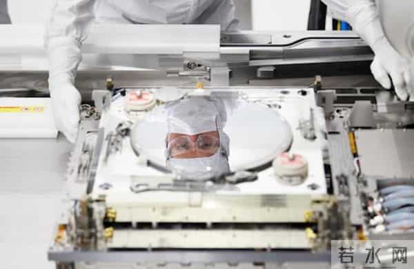 中国接连反制后，高市早苗也出招了，这样东西绝不卖给中国？