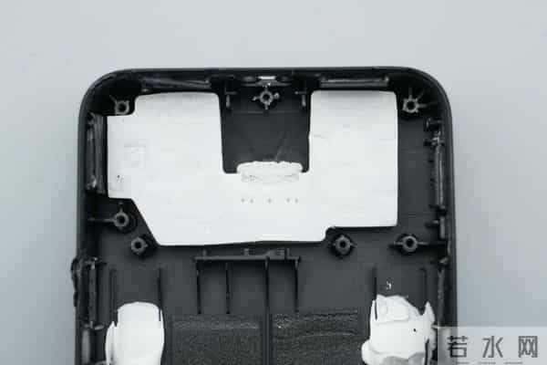 自带线 + 数显屏 + 120W 快充+ 20000mah，酷态科 25 号超级电能块 SE拆解