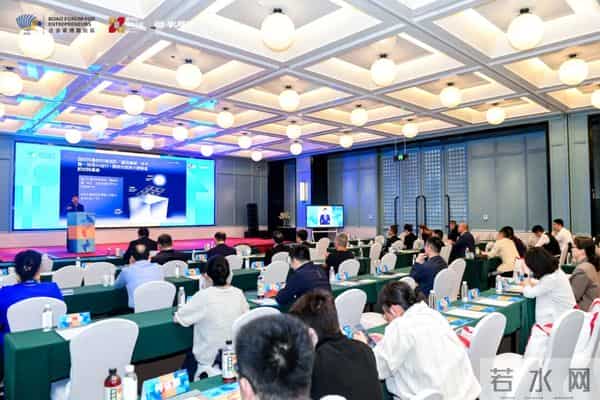 光启技术刘若鹏:“AI设计+微纳光刻”推动超材料从实验室走向规模化生产