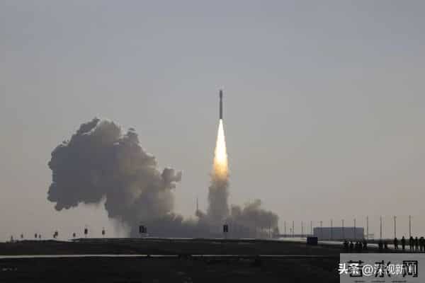 全球首颗！深圳高校学生团队自研卫星在酒泉成功发射