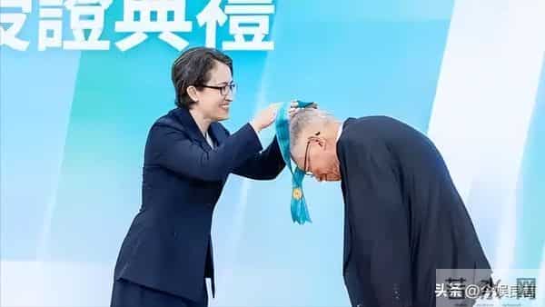 退休即叛逃!台积电75岁前副总带20箱机密,转身就成英特尔副总裁