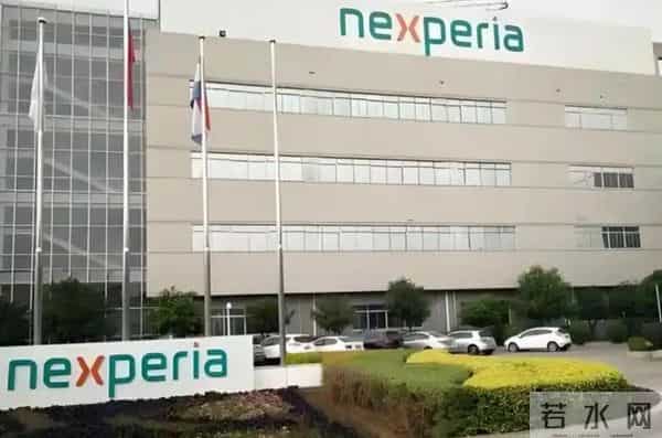 破大防！荷兰大臣向全世界承认：没想到中方真的叫停芯片出口