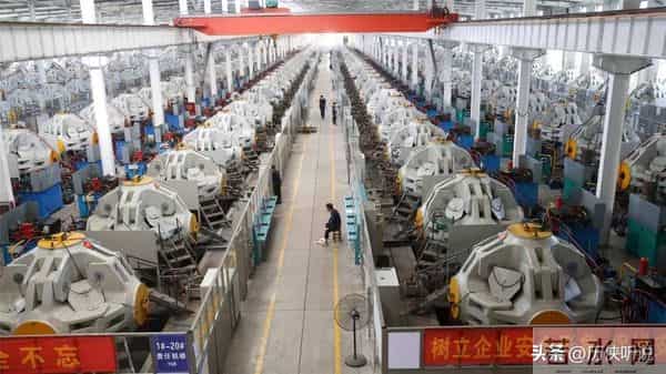 芯片反击战打响！美国怎么也想不到，芯片霸权被河南一小县城击垮