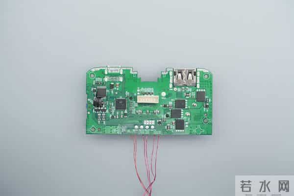 自带线 + 数显屏 + 120W 快充+ 20000mah，酷态科 25 号超级电能块 SE拆解