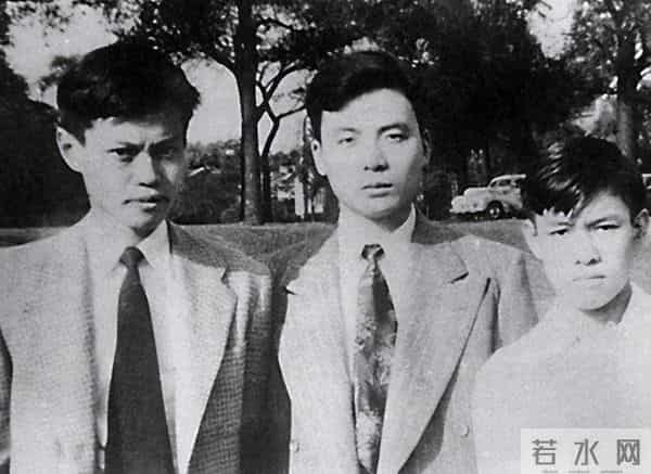 杨振宁去世不到两个月,翁帆发声回忆丈夫,仅凭一个举动口碑暴增