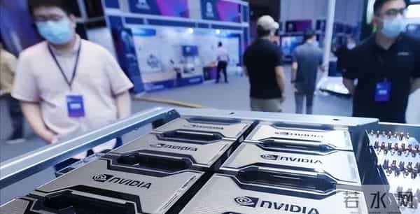 美国卖H200芯片，中国不抵制！奈飞派拉蒙抢华纳，结局难料？