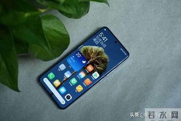 澎湃OS3扩容推送：微信动态照片落地，小米补全安卓社交体验短板