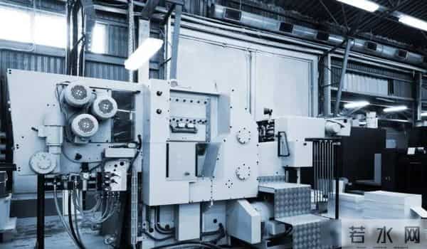 华为被卡脖子，中国拆光刻机，技术反而跑得更快了