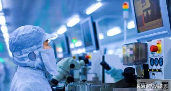 退休即叛逃！台积电75岁前副总带20箱机密，转身就成英特尔副总裁