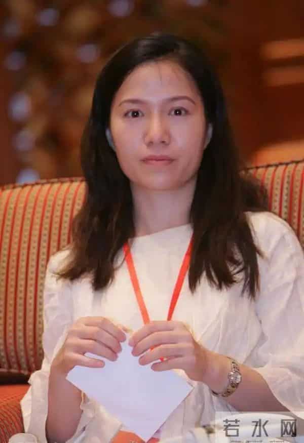 翁帆首次发声追忆杨振宁，数次哽咽，泣不成声，继子杨光诺没说错