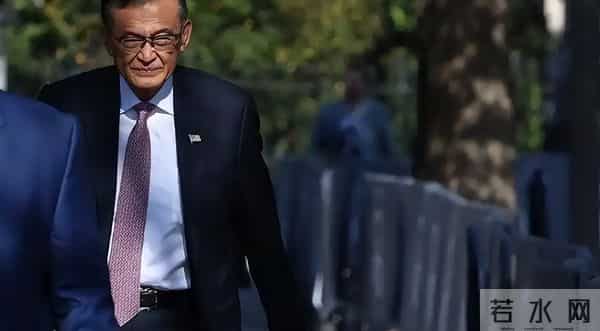 英特尔被美国政府“接盘”：从芯片霸主到靠89亿续命，败在哪？