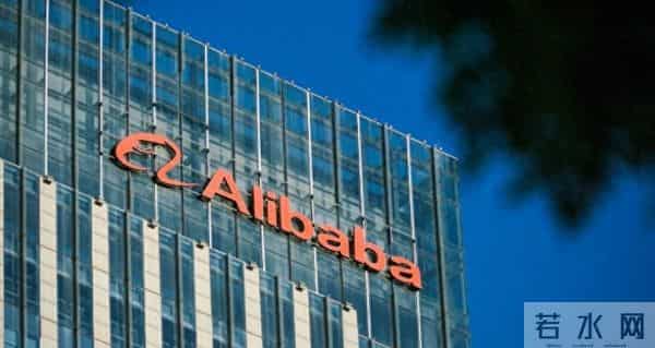 利润暴跌85%股价却涨！4300亿砸向AI和外卖，真相太意外