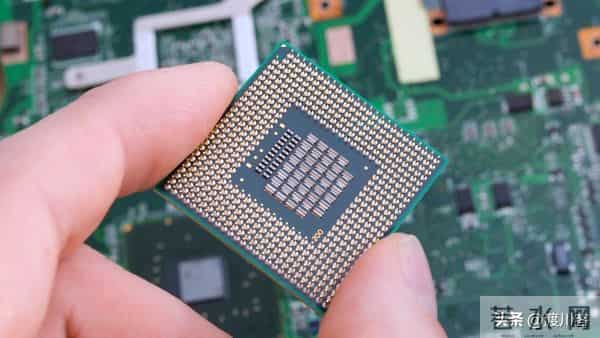 美国突然撤销禁令，允许卖给中国高端芯片，终于发现情况不对了？