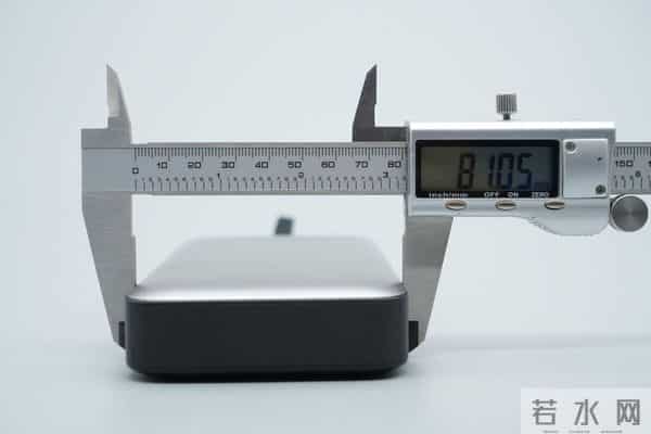 自带线 + 数显屏 + 120W 快充+ 20000mah，酷态科 25 号超级电能块 SE拆解