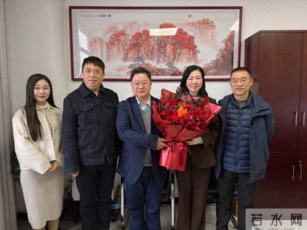 厚植家国情怀 勇担科研使命——武汉市科协拜访武汉地区新当选院士姜卫平