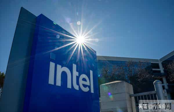 退休即叛逃!台积电75岁前副总带20箱机密,转身就成英特尔副总裁