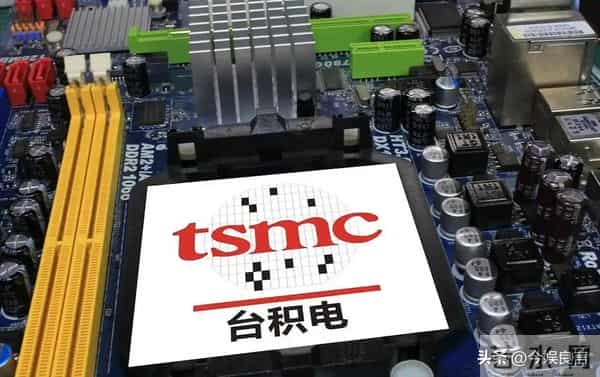 退休即叛逃!台积电75岁前副总带20箱机密,转身就成英特尔副总裁