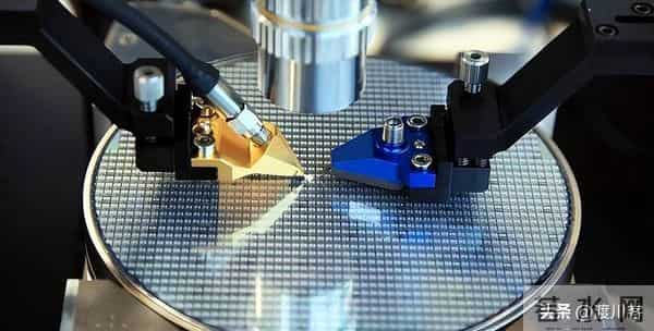 美国突然松口了，对华解禁H200芯片，是慷慨送礼还是另有所图？