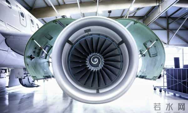 西方媒体：羡慕中国又攻下一城，美国死守的科技壁垒再次失效了！