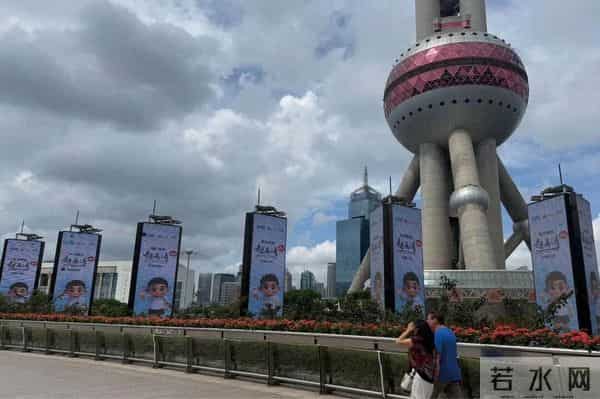 电视免费升超高清AI，方言懂、订菜快，老电视直接“复活”！