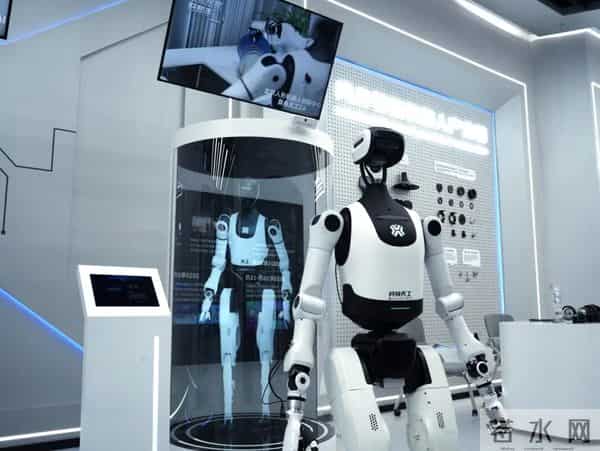 彻底摆脱人工遥控!事关人形机器人,北京重磅发布——